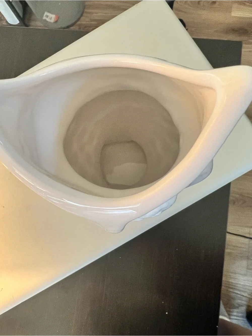 N/A sculpted white